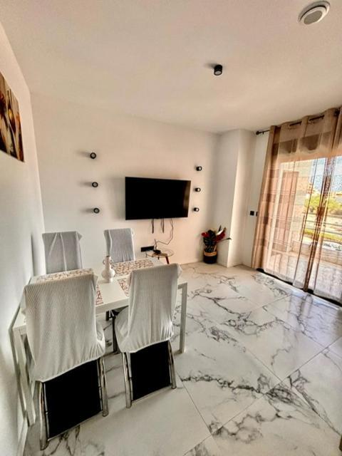 Vila Lova- Luxury Apartments ロケタス・デ・マル エクステリア 写真