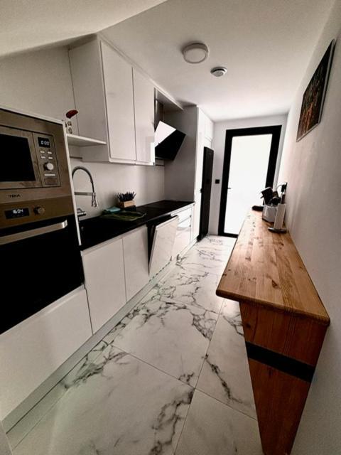 Vila Lova- Luxury Apartments ロケタス・デ・マル エクステリア 写真