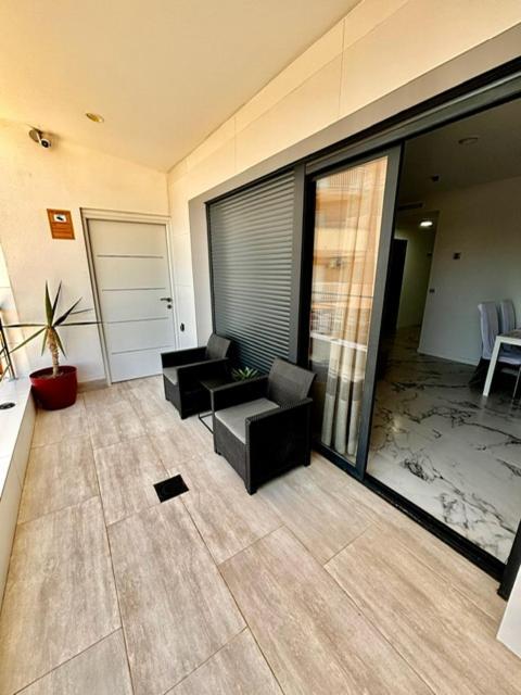 Vila Lova- Luxury Apartments ロケタス・デ・マル エクステリア 写真